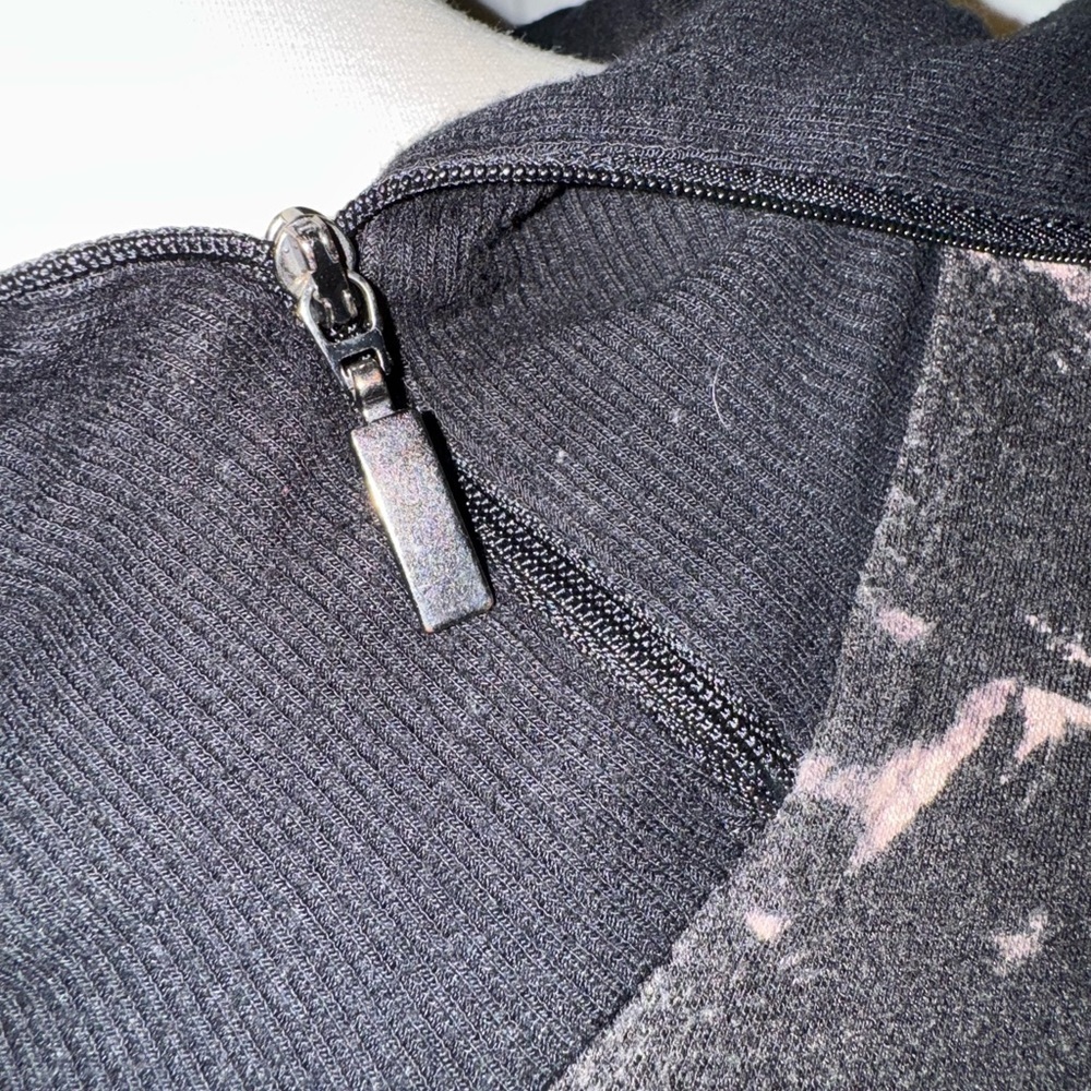Stylish Black and Tan Animal Print Sweater - Picture 4 of 10